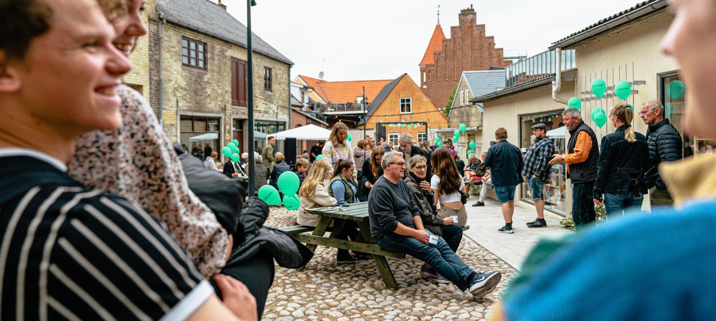 Foto med balloner: Thisted 500-årds jubilæum